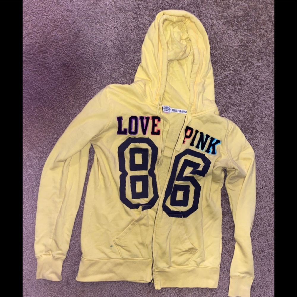 Women Pink hoodie🧥